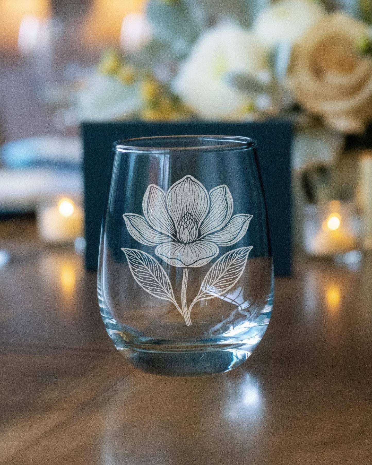 Magnolia Blossom Wine Glass