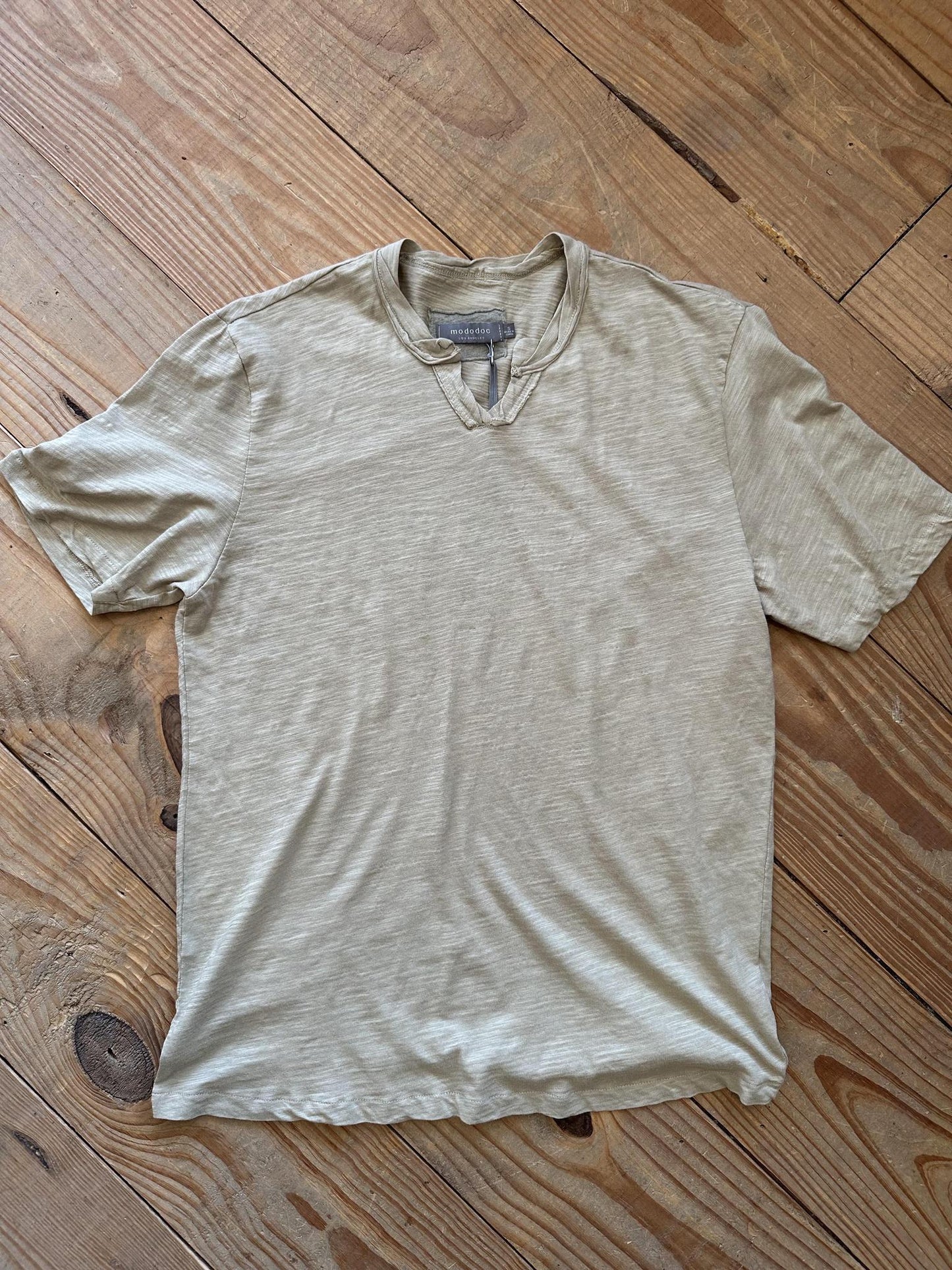 Malibu Notch V Tee - Puddle