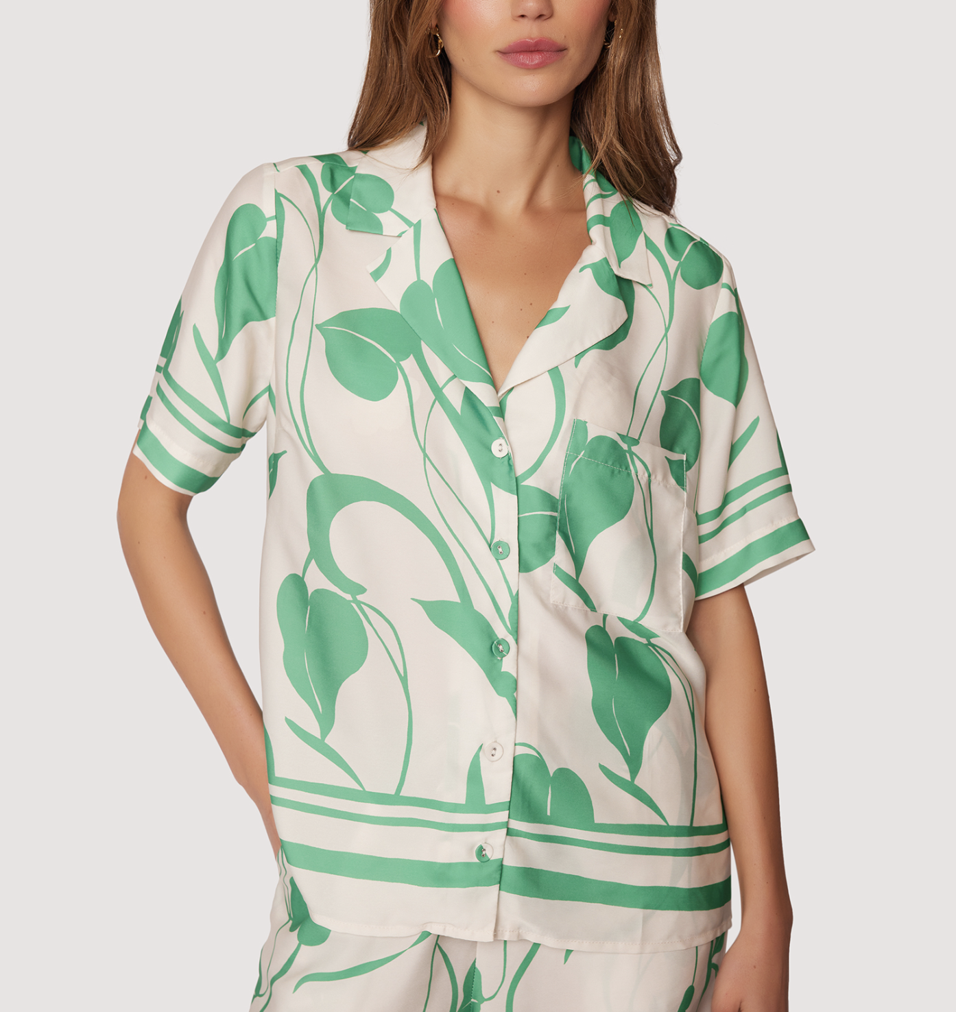 Vineyard Vistas Top - Green/Cream