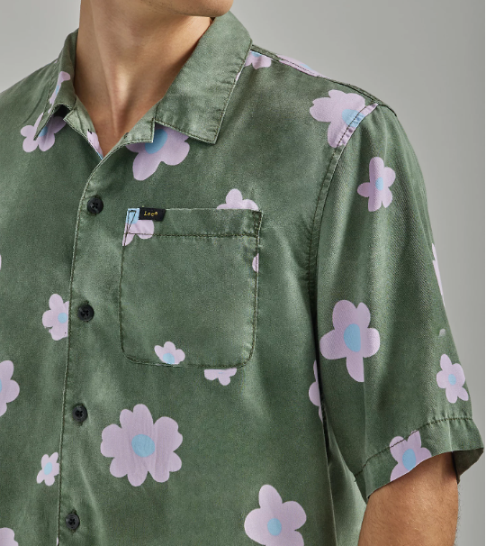 Men's Oversized Floral Shirt in Fort Green Floral