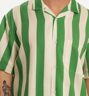 Traveler Buttonup Shirt - Green