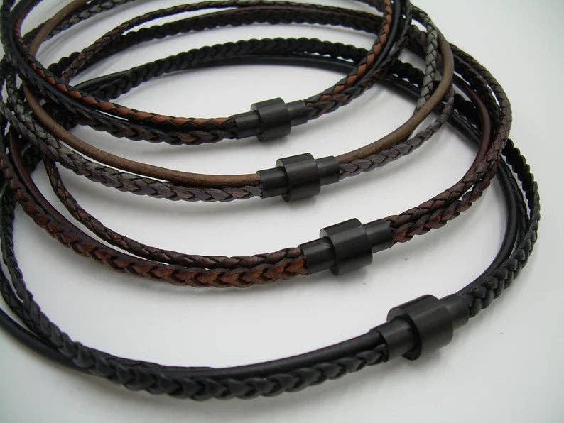 The Maverick Necklace