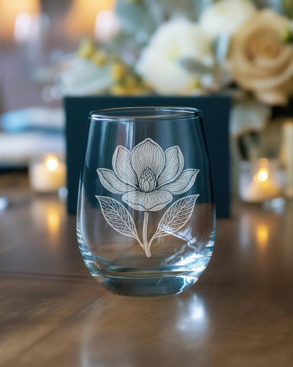 Magnolia Blossom Wine Glass