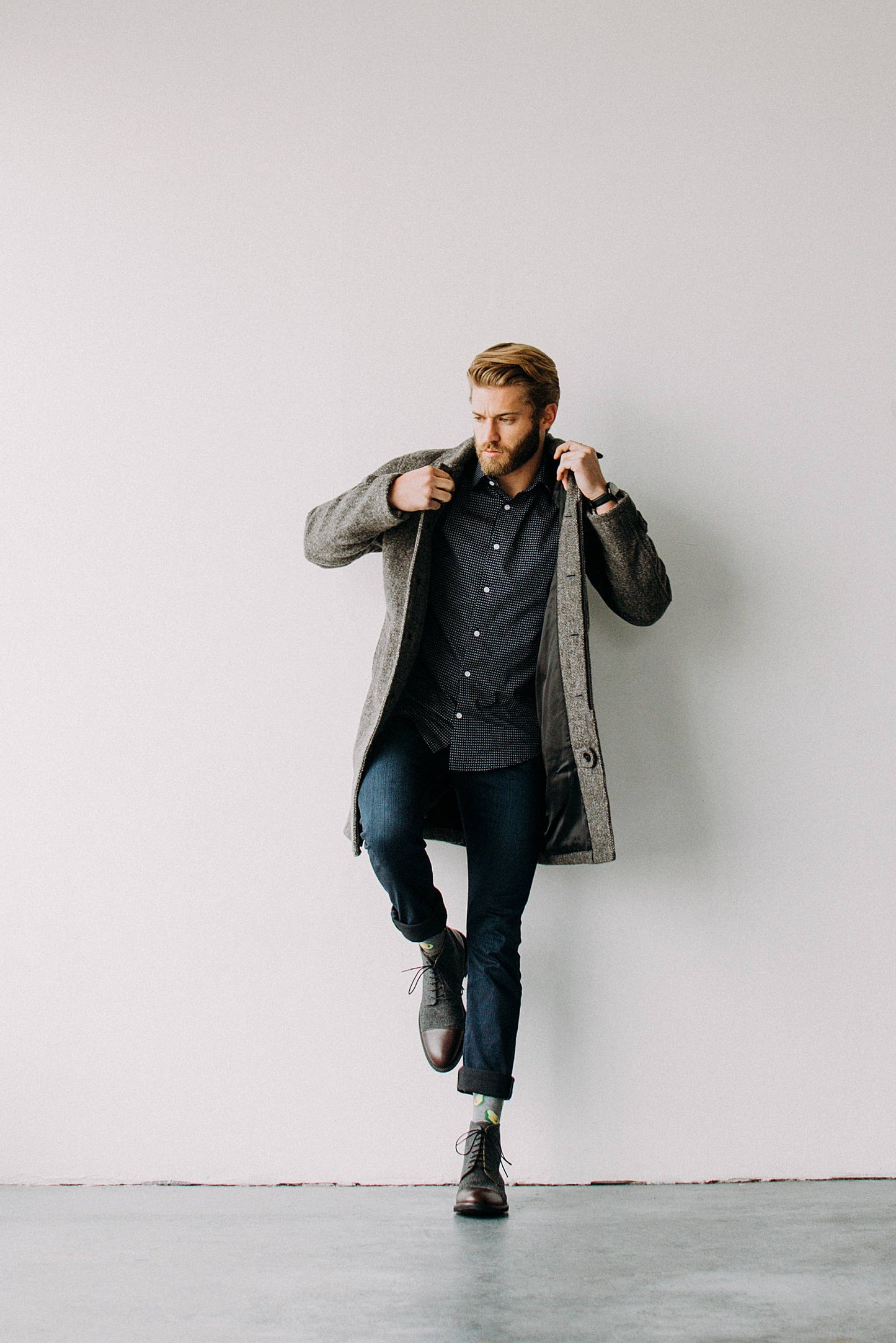 Finn Untuckable Slim Fit Dress Shirt