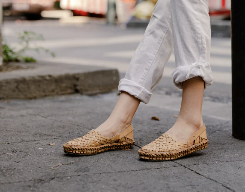 Women's Woven Flat - Honey