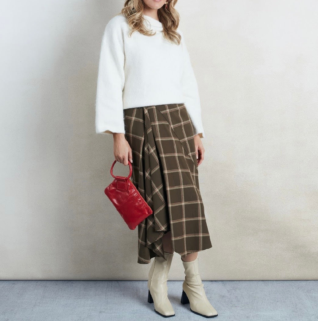 True Red Sable Wristlet - Polished Leather