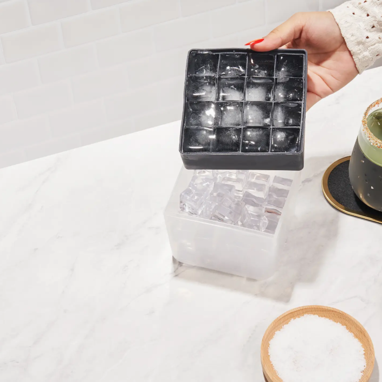 Silicone Ice Tray & Storage Ice Bucket