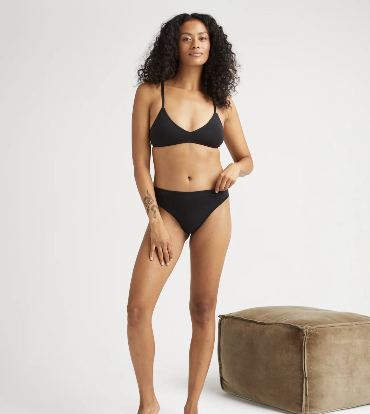 Women's Mid Rise Thong - Black