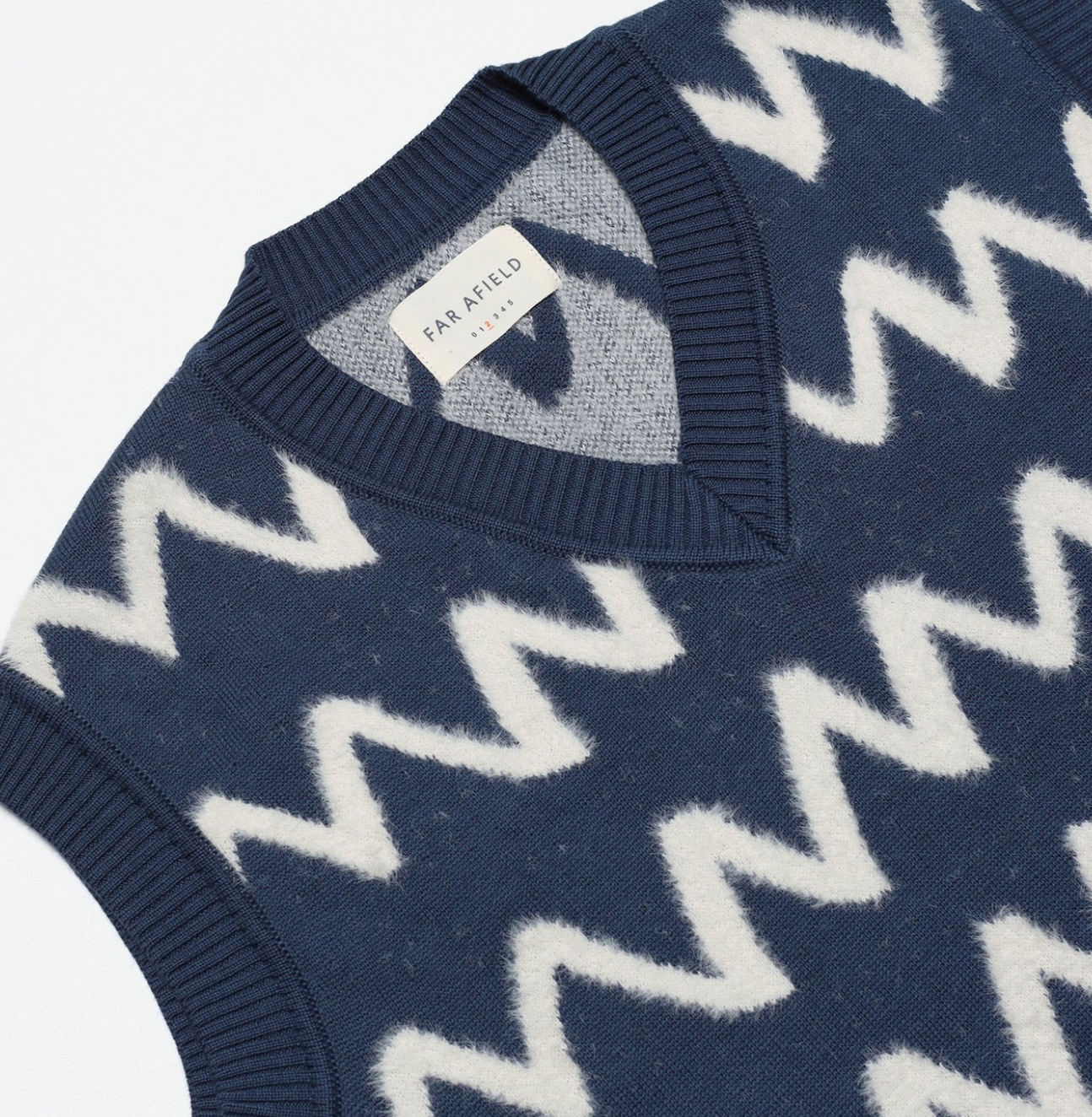 Pinto Knit Vest - Insignia Blue / White Zig Stripe