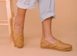 Women's Woven Flat - Honey