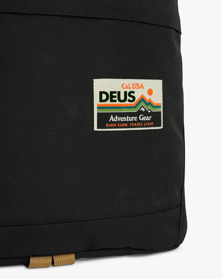 Hinterlands Day Pack - Black